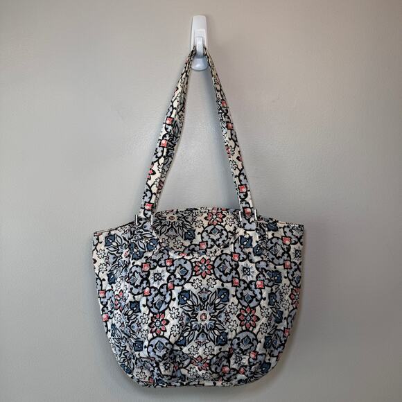 Vera Bradley Lisbon Medallion Floral Print Glenna Tote Bag Purse - Picture 8 of 9
